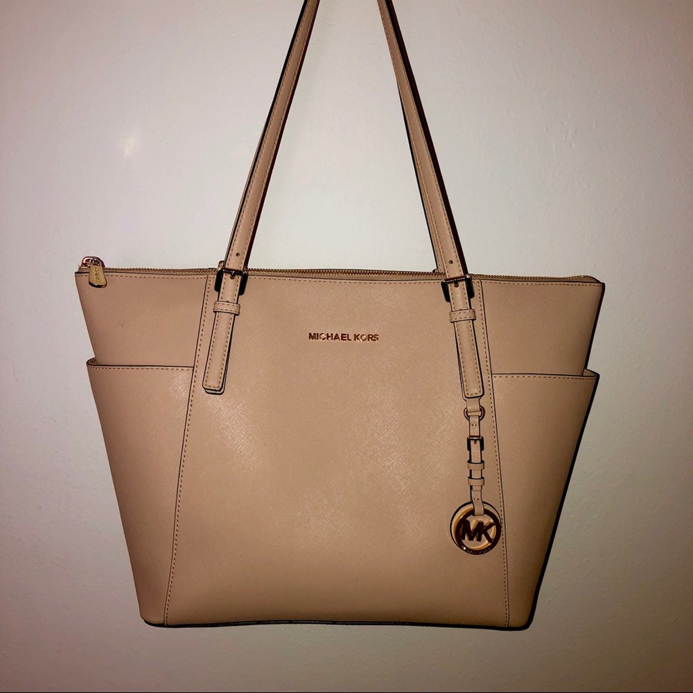Michael Kors Jet Set Large Leather Tote